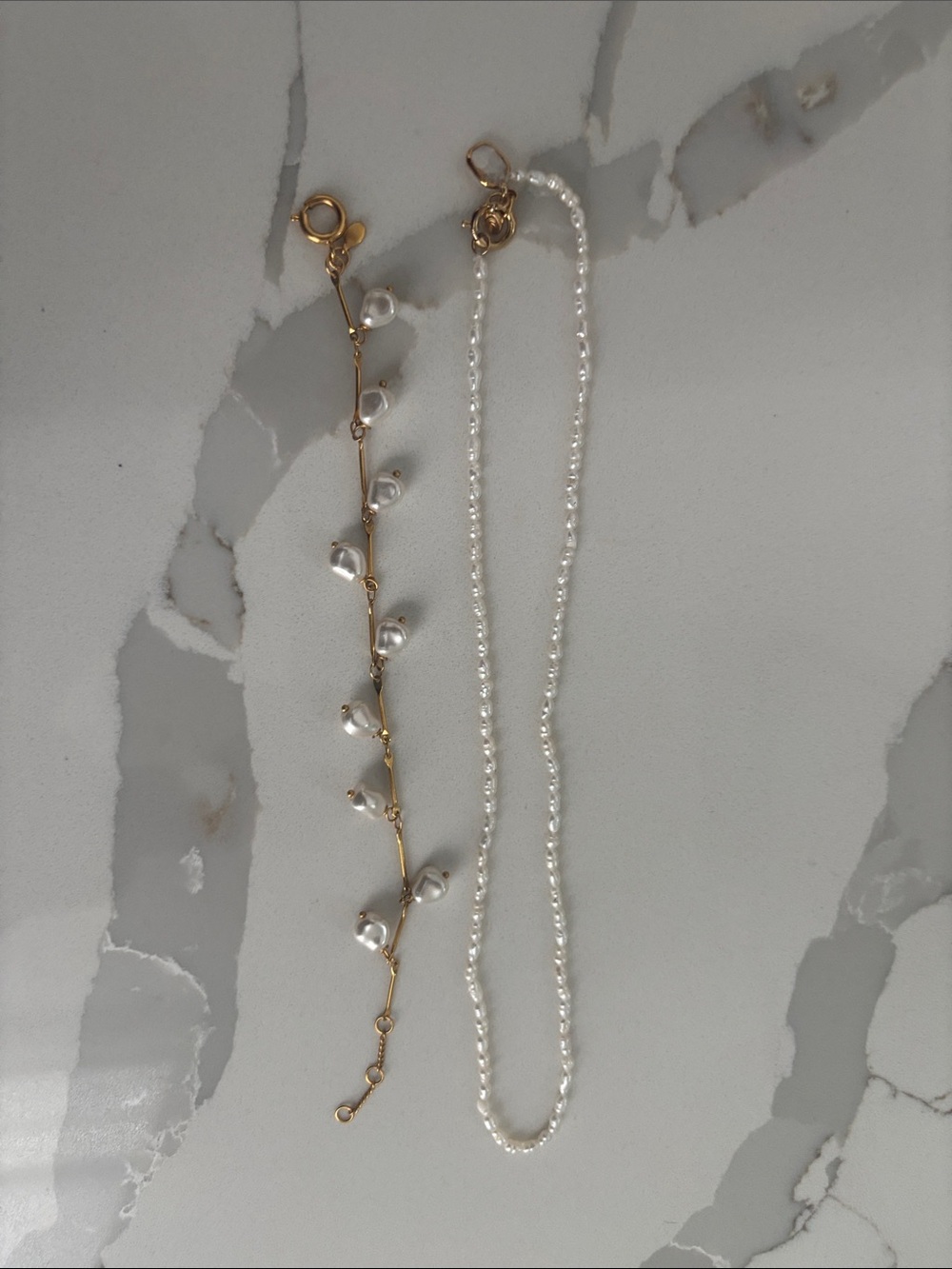 Mejuri Delicate Pearl Strand & Gold Pearl Vine Bracelet Set